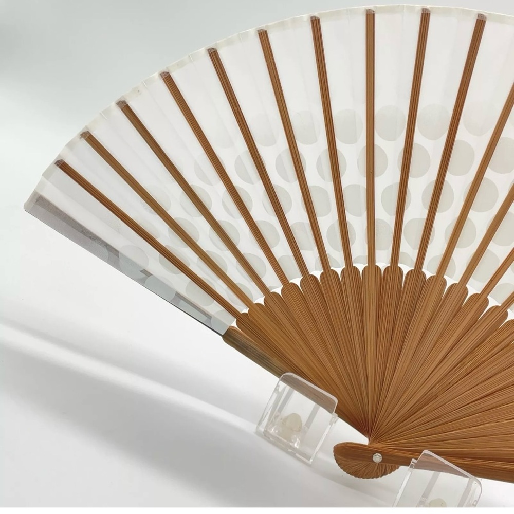 Louis Vuitton White and Brown Fan - Picture 6 of 13